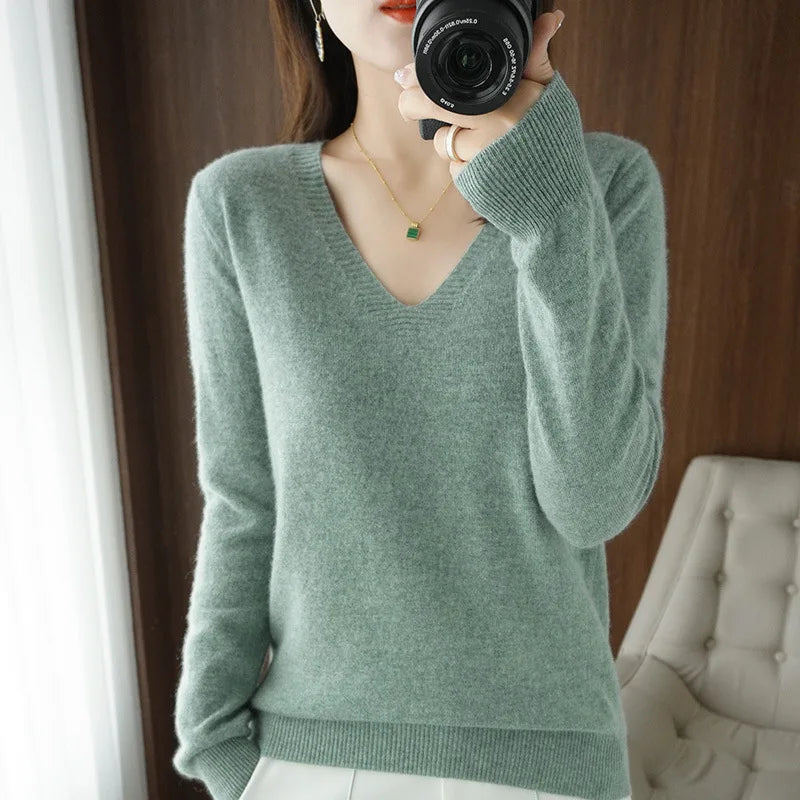 Astrid™ | Cashmere V-neck Sweater